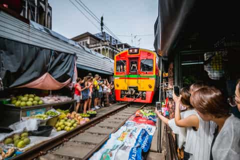 Damnoen Saduak Floating Market & Maeklong Train Market Tour - Image 3