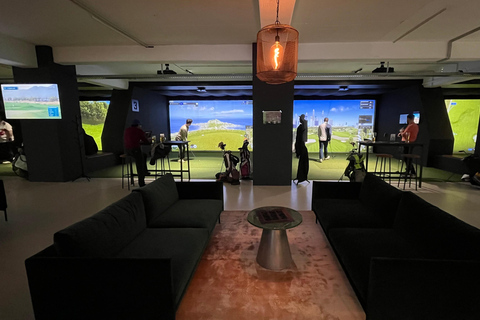 Dreieich: Indoor Golf Experience with Trackman Simulator