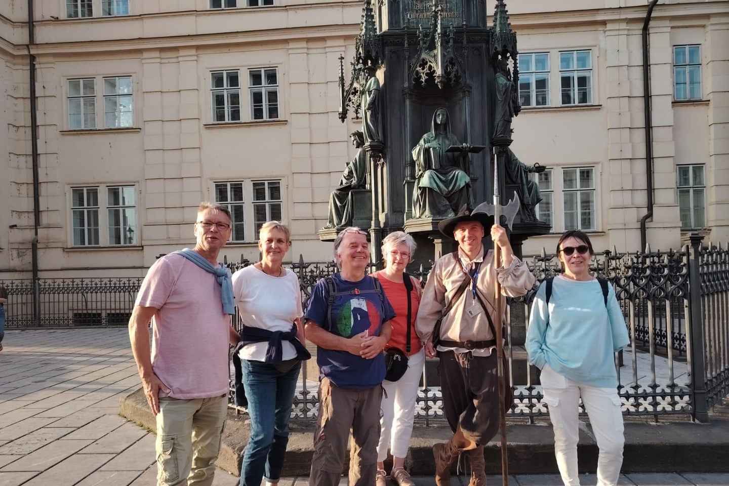 Prag: Kvöldgæslumaðurinn í Prag – Gönguferð