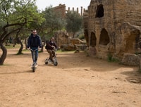 Agrigento, Tal der Tempel E-Scooter Tour - Housity