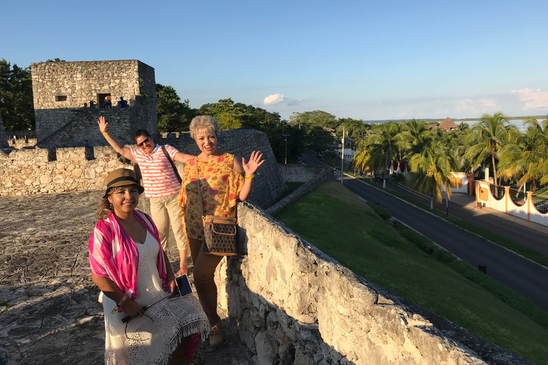 Ab Cancún: Tour zur Bacalar-Lagune der 7 Farben