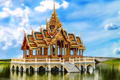 From Bangkok: Ayutthaya & Ayothaya Floating Market Day Trip