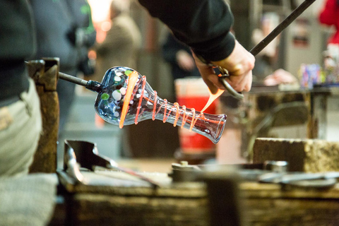 Tour en bateau : Murano, Burano et vue panoramique de Saint-MarcMurano et Burano en bateau : Musée du soufflage du verre et de la dentelle