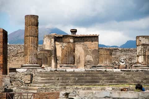 Pompeii: Fast Track Entrance Ticket with Audio Guide