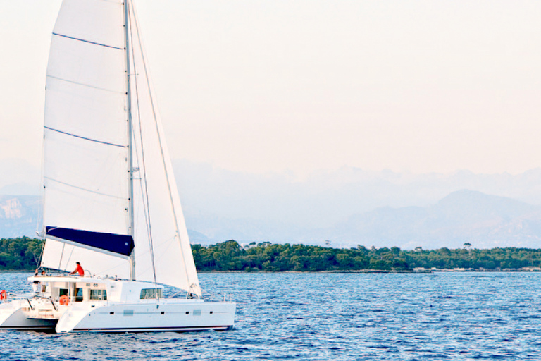 Big Island: lujoso viaje en catamarán por la costa de Kona