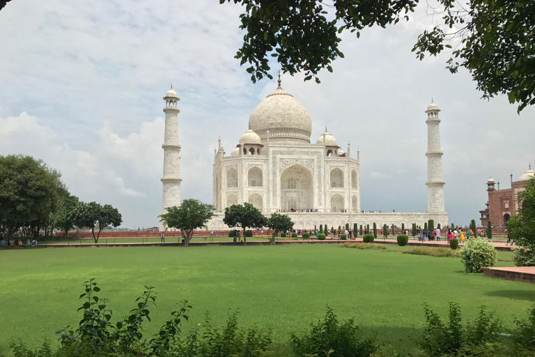 Agra Tagestour mit Mittagessen im 5-Sterne-Hotel