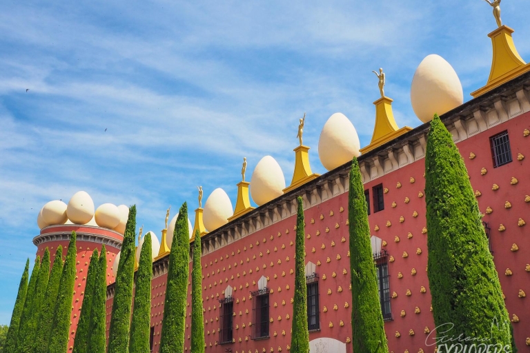 Ab Girona: Dalíanisches Dreieck und Cadaqués