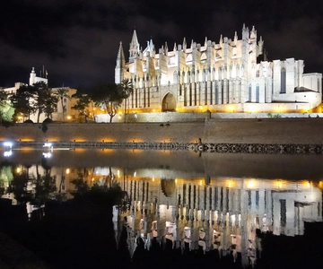 Palma de Mallorca: Old Town Atmospheric Evening Tour