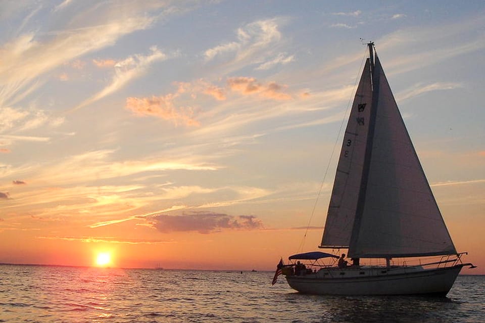 Oahu: Sunset Cruise of West Oahu 