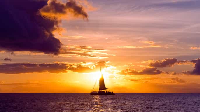 isola di oahu crociera al tramonto a waikiki