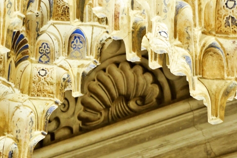 Granada: Visita guiada rápida a la Alhambra y los Palacios NazaríesTour en grupo reducido en español