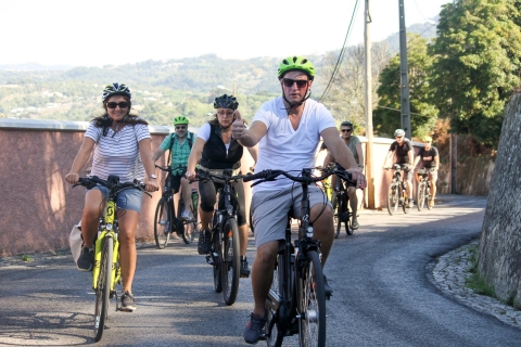 De Lisbonne : Sintra et Cascais en vélo électriqueSintra : visite guidée en anglais en vélo électrique