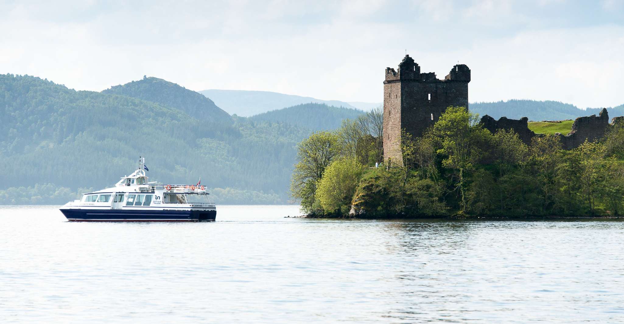 Loch Ness, Urquhart Castle Round-Trip Cruise - Housity