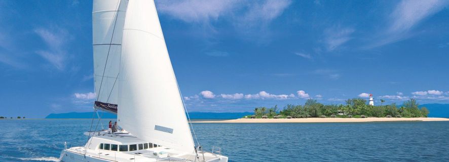 Port Douglas: Low Isles Afternoon Cruise on Luxury Catamaran