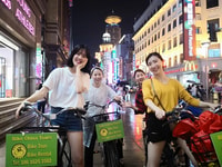 Shanghai, 4 horas de vida nocturna aventura y cata de bicicleta - Hizvo