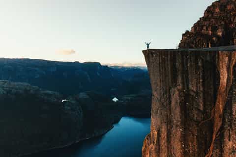 From Stavanger: Preikestolen (Pulpit Rock) Guided Hike