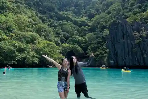 El Nido: Island Hopping Tour C with Lunch EDTF included