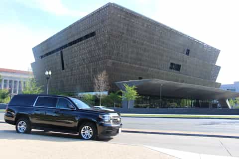 Washington DC: Multilingual Private Day or Evening SUV Tour