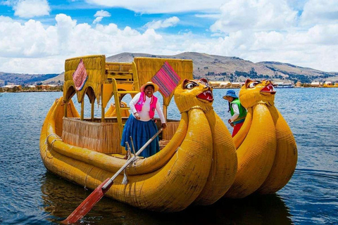 From Cusco: Lake Titicaca 1-Day Sleeper Bus Tour + Lunch