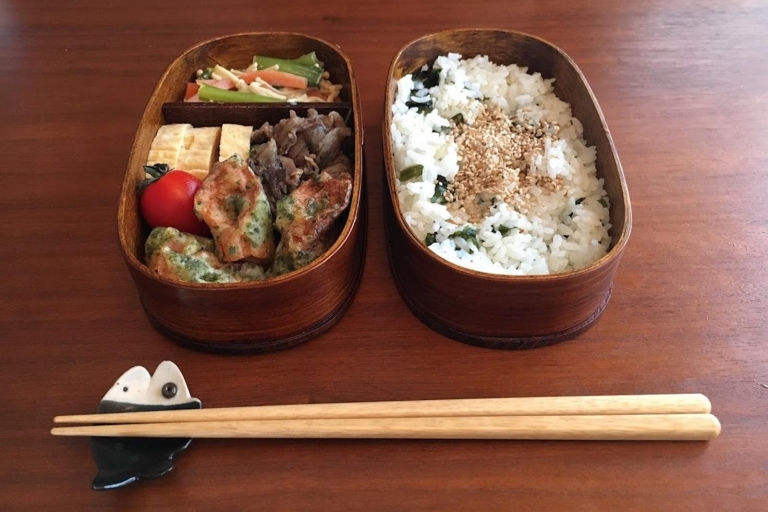 Tokyo: Cours de cuisine japonaise privée avec un chef localCours de cuisine avec petit voyage après le cours du matin