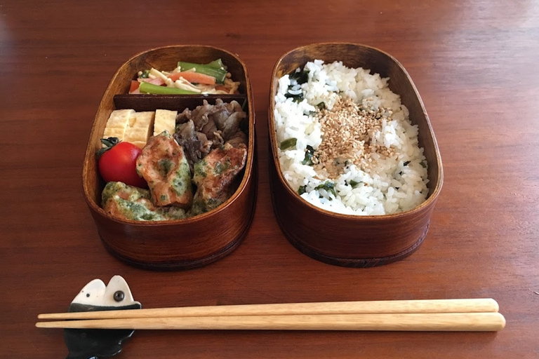 Tokyo: Cours de cuisine japonaise privée avec un chef localCours de cuisine avec petit voyage après le cours du matin