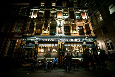London: Jack The Ripper Bus Tour with Fish & Chips Tasting