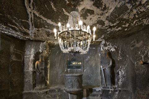 Desde Cracovia: tour a las minas de sal de WieliczkaTour guiado en francés