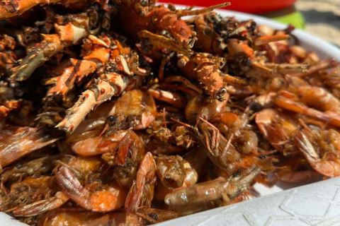 Tour in barca alla Prison Island e al banco di sabbia Nakupenda con pranzoServizio di prelievo in hotel e rientro con pranzo incluso