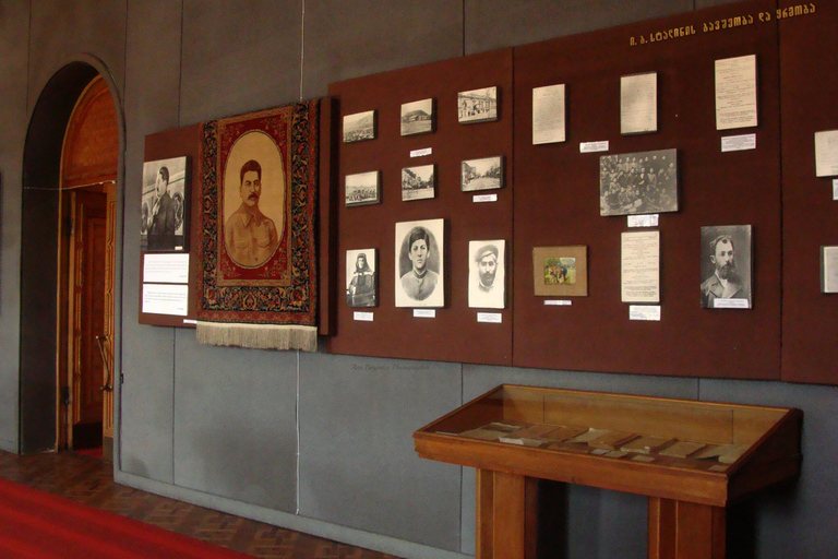 1 dagstur till Mtskheta, Gori och Uplistsikhe från Tbilisi