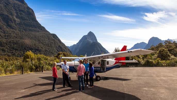 milford sound fly cruise fly