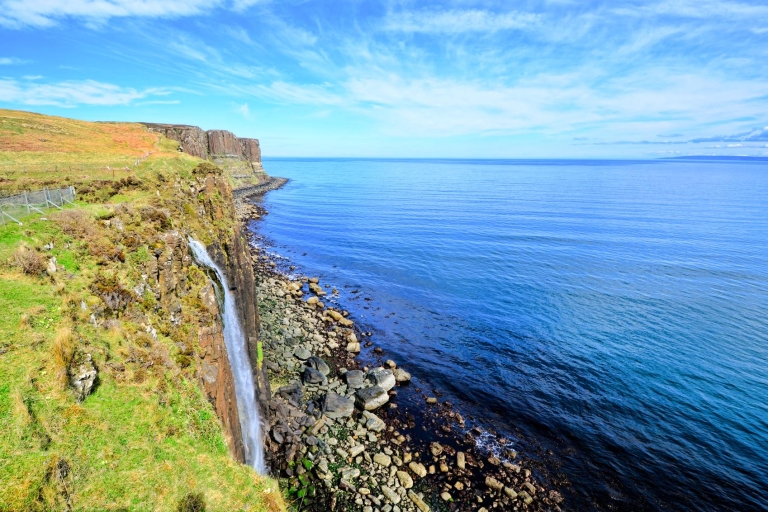 Isle of Skye Small Group 3-Day Tour from Edinburgh Twin Room with Private Bathroom