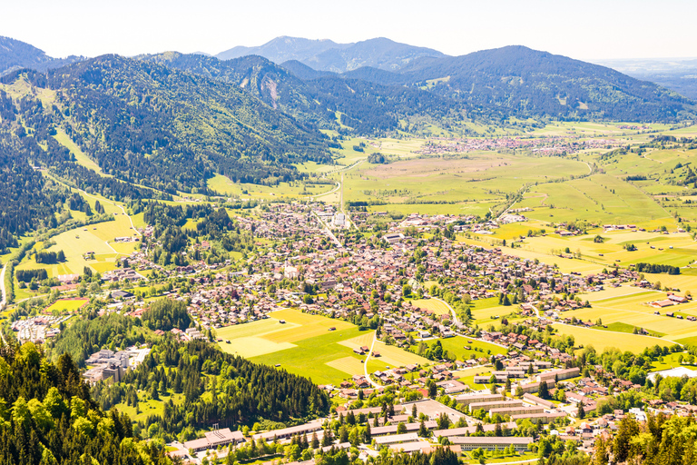 慕尼黑出发：林德霍夫皇宫与奥伯阿默高