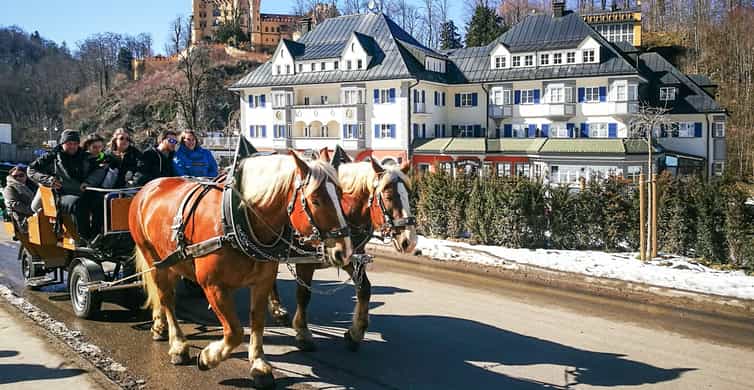 Munich: Neuschwanstein by Bus & Opt. Munich Xmas Market Tour photo 3