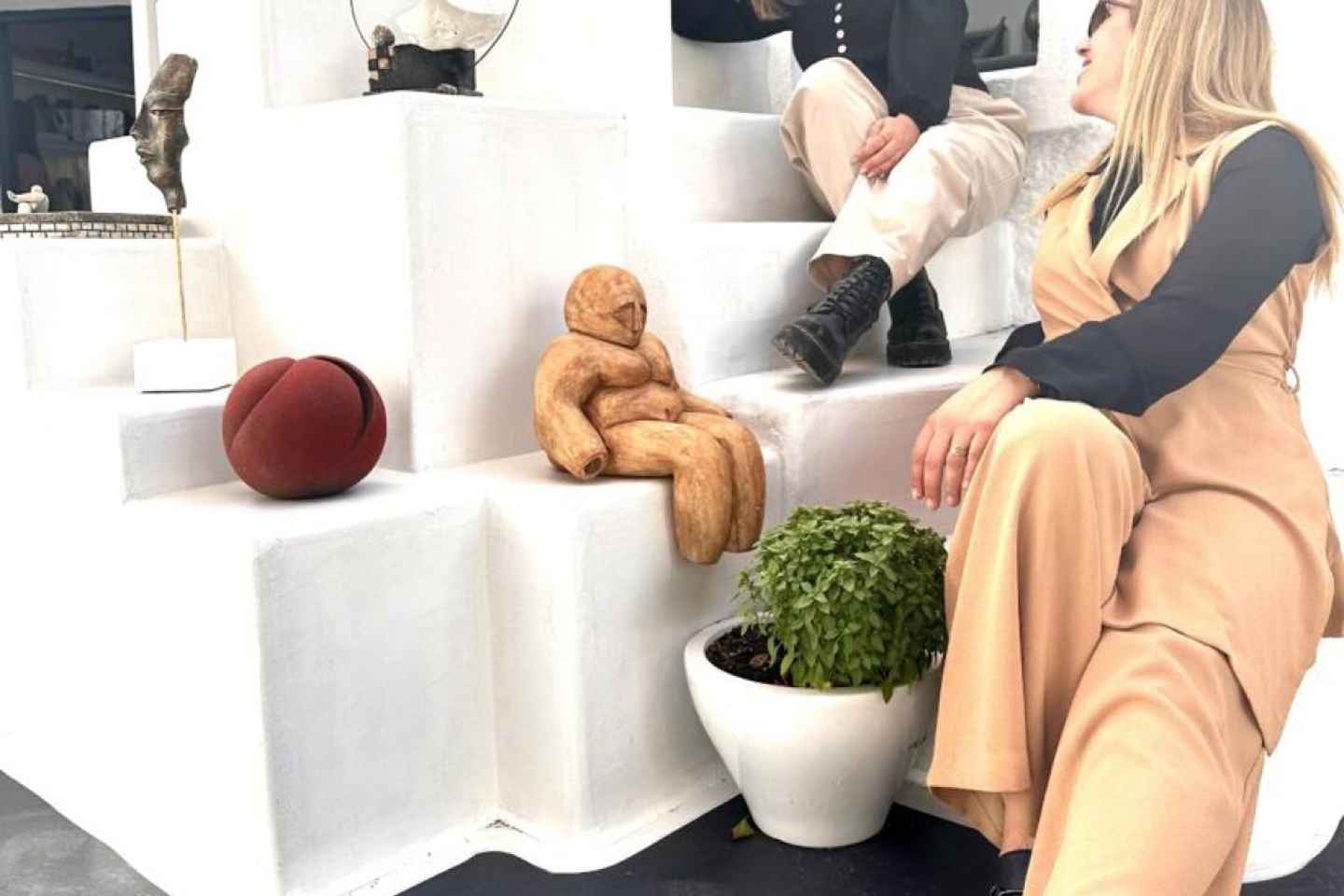 Santorini: Guided Shopping Tour with Art & Local Products - Santorini: Guided Shopping Tour with Art & Local Products