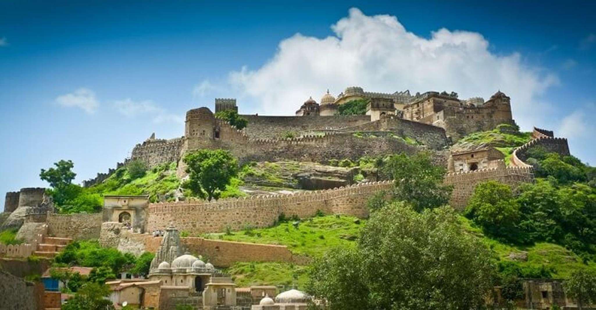 Transfer Udaipur to Jodhpur via Ranakpur & KumbhalgarhFort - Hizvo