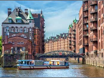Hamburg: 2-stündige Hafenrundfahrt – Maritimes Flair Hamburg: 2-stündige Hafenrundfahrt – Maritimes Flair