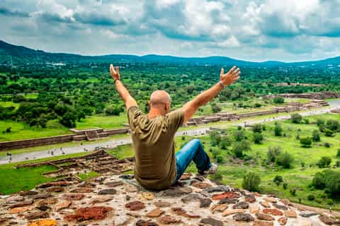 From Mexico City: Teotihuacan Small-Group Dawn Tour