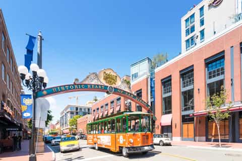 San Diego: Hop-on Hop-off Narrated Trolley Tour