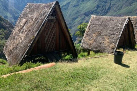 Choquequirao la Ciudad Inca Olvidada | 5D - Cabañas |