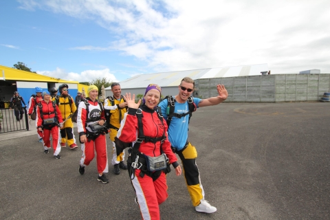 Tandemowe skoki spadochronowe w TaupoTaupo: Skok spadochronowy w tandemie na 15 000 stóp