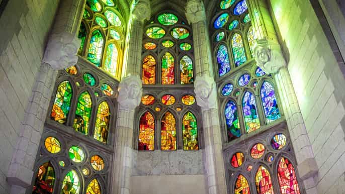 barcelona sagrada familia skip the line ticket and tour