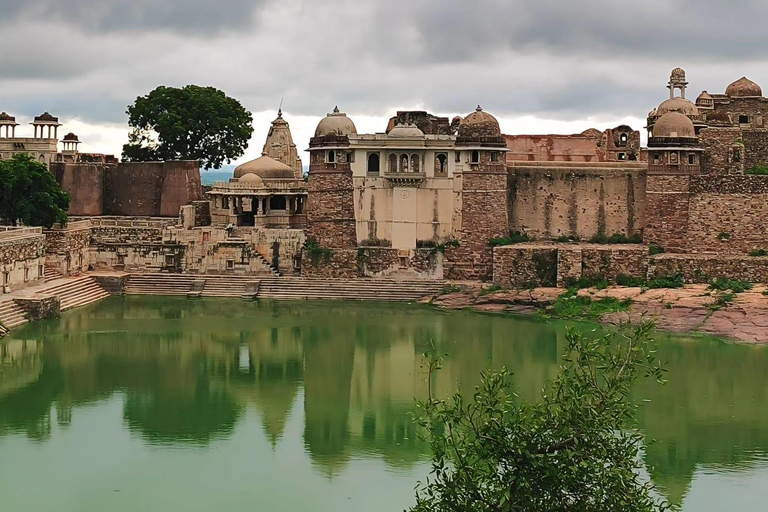 Echoes of Valor- Day Trip to Chittorgarh Fort with Transfers