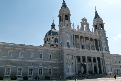 Historyczne centrum Madrytu i piesza wycieczka po Starym Mieście po francuskuPrywatna wycieczka po francusku