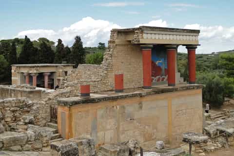 Knossos Palace & Heraklion Full-Day Tour from Chania Area