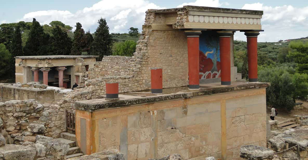 Knossos Palace & Heraklion Full-Day Tour from Chania Area | GetYourGuide