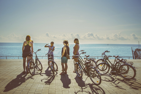 Ongebruikelijke fietstocht door Barcelona in het Frans