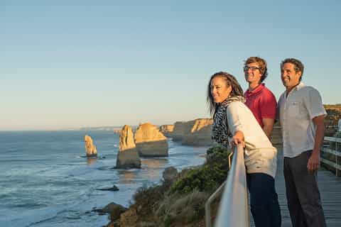Great Ocean Road & 12 Apostles Classic Tour from Melbourne