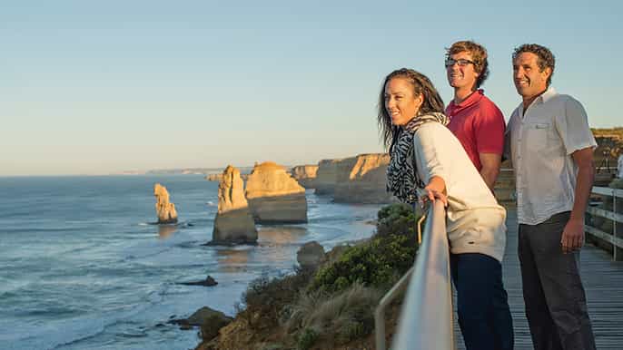 great ocean road 12 apostles classic tour from melbourne