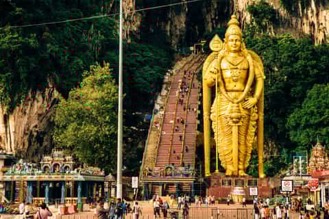 From Kuala Lumpur: Batu Caves and Little India Tour