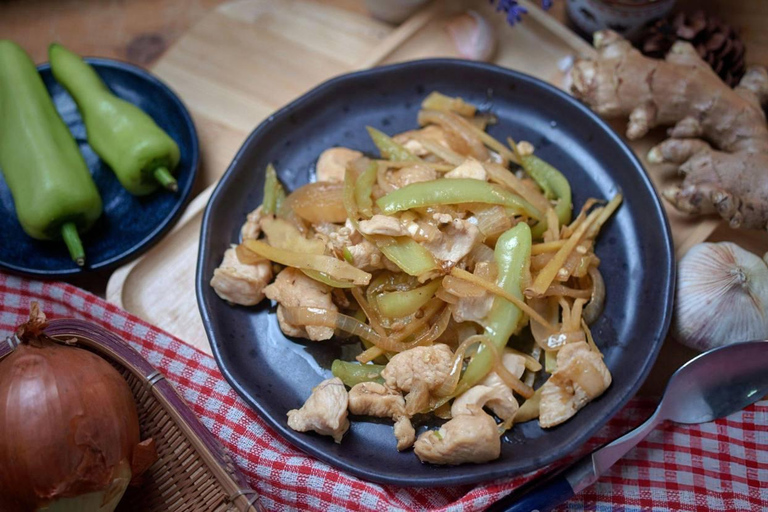 Battambang : expérience culinaire traditionnelle dans une famille khmèreBattambang: Traditional Khmer Family Meal Experience